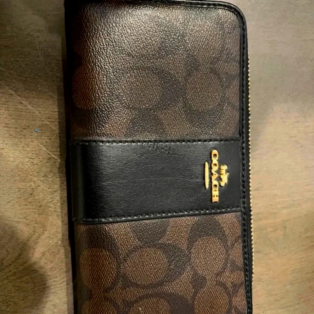COACH Pocketbook